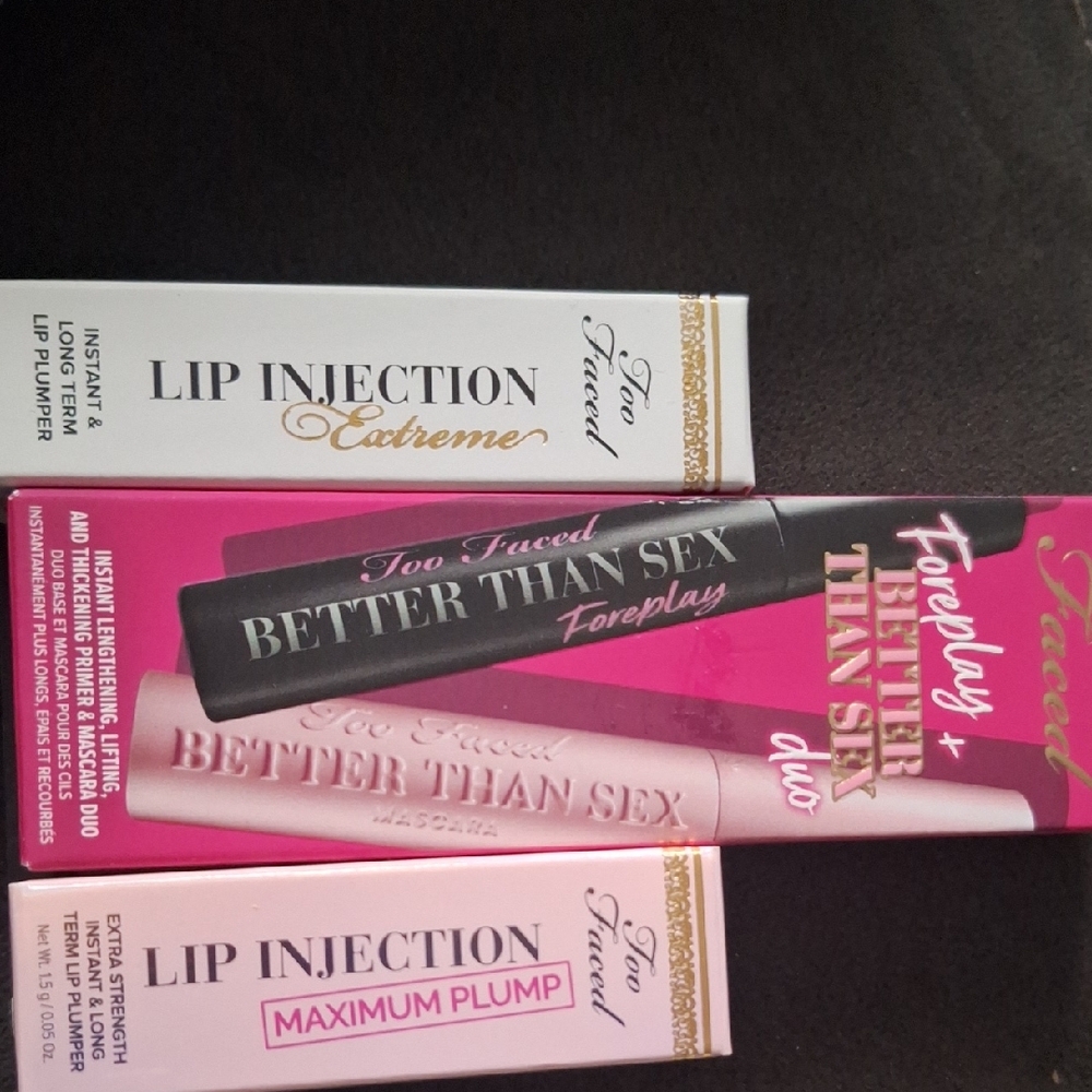 Too Faced Pink and Black Mascara for Bold Lashes